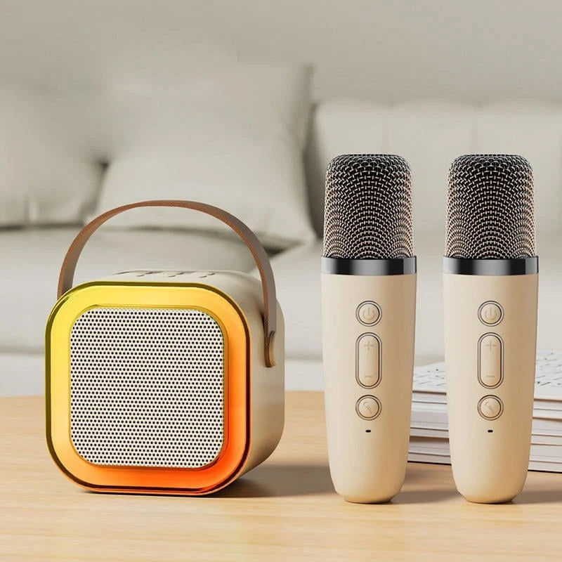 🧸 Mini karaoke machine with wireless microphone