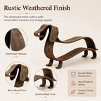 🐶 Rustik metallfigur föreställande en tax 🏡✨